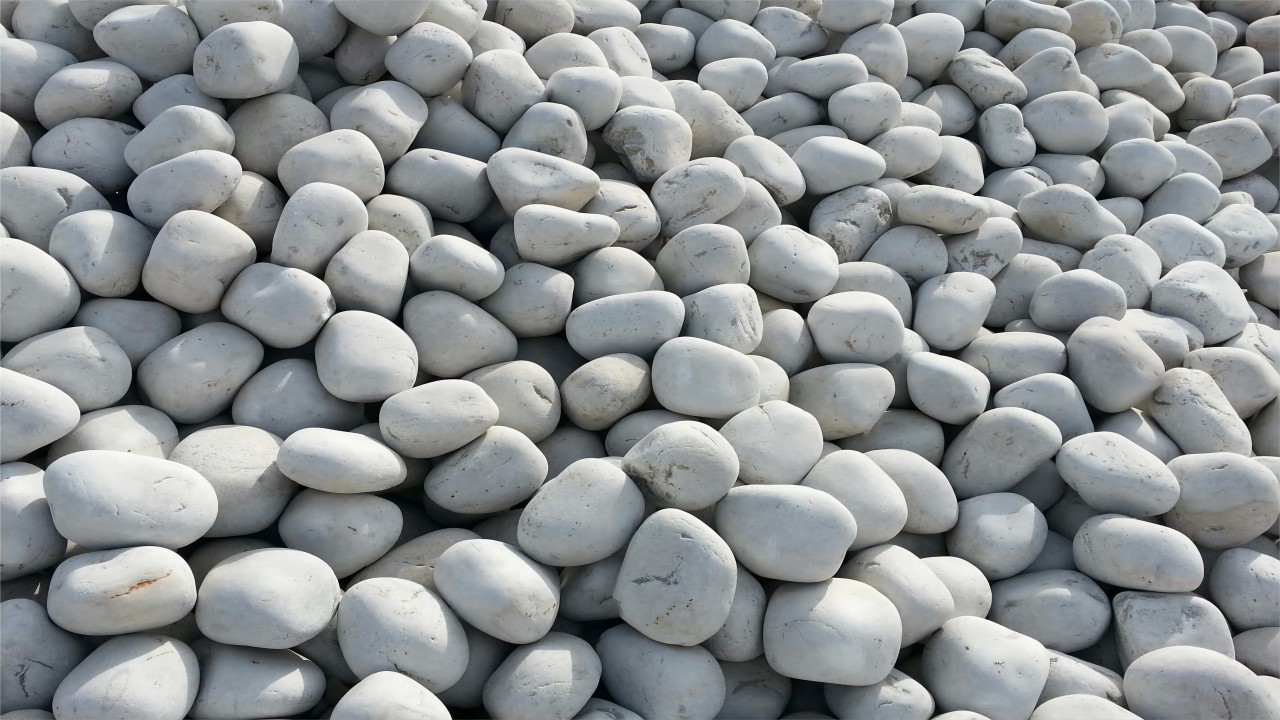 Good wear resistant silica pebbles for grinding raw materials