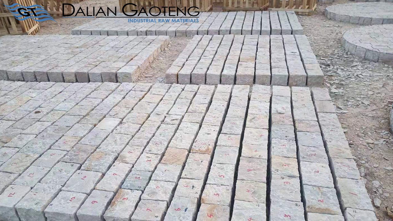Hand processed silex lining bricks as ball mill liner
